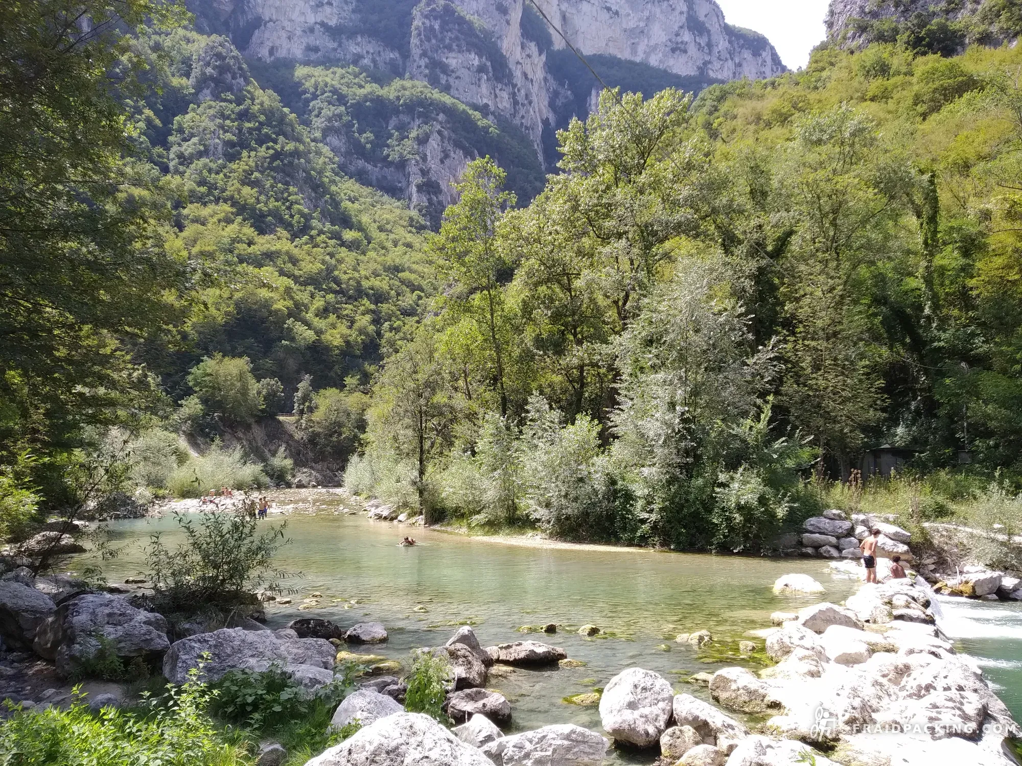 Marche divide — photo 2