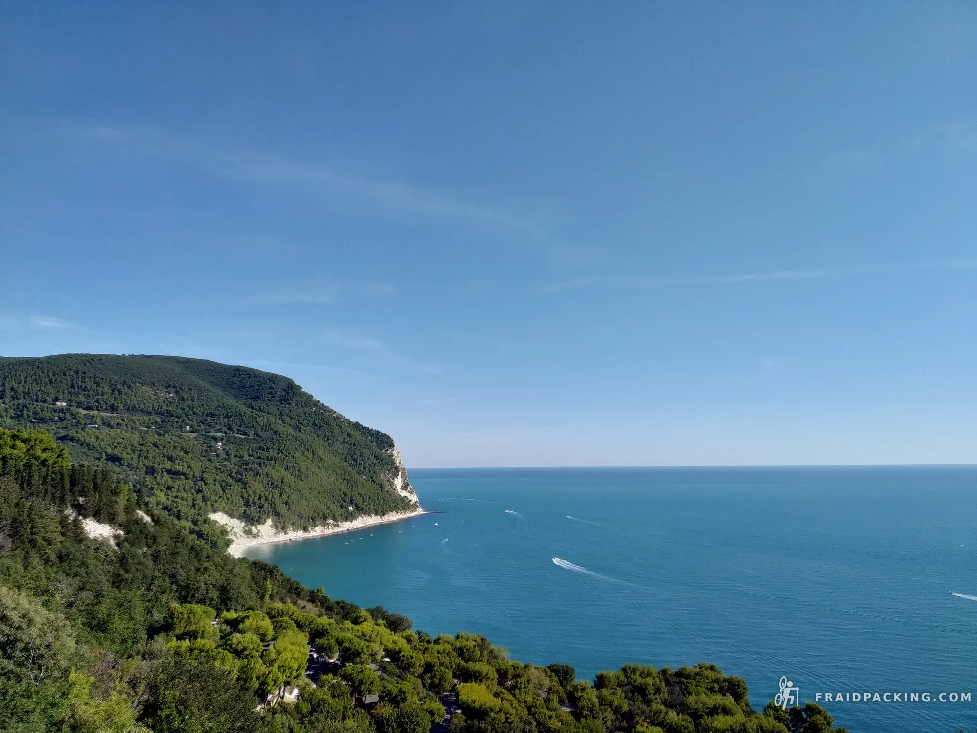 Marche divide — photo 18